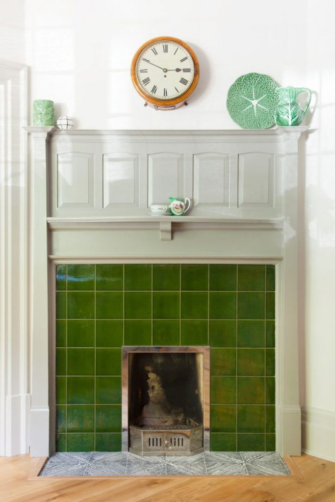 27 Easy Fireplace Decorating Ideas That’ll Look Stylish All Year Long