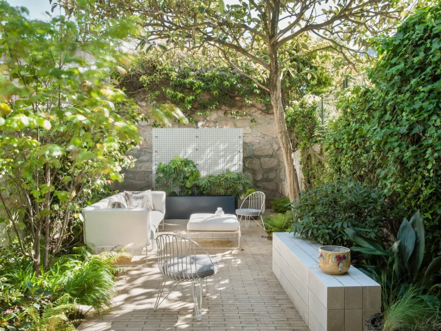 A 1930s Porto Town House Gets an Eclectic Refresh