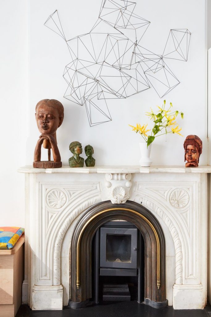 27 Easy Fireplace Decorating Ideas That’ll Look Stylish All Year Long