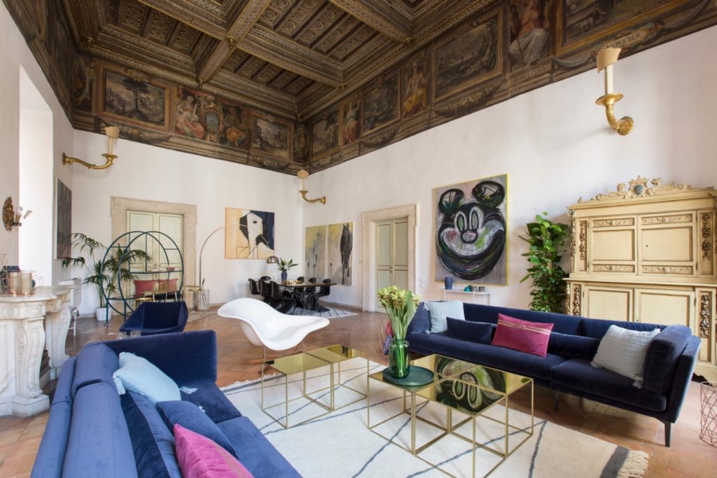 21 Eclectic Living Rooms With Tips And Ideas To Help You Decorate Yours