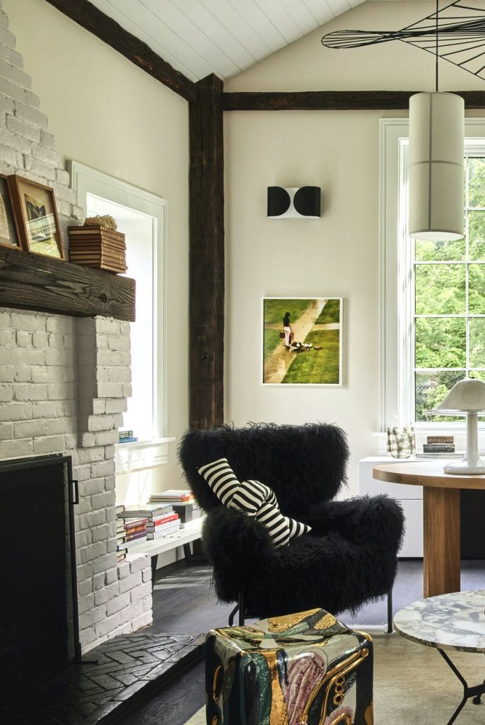 27 Easy Fireplace Decorating Ideas That’ll Look Stylish All Year Long