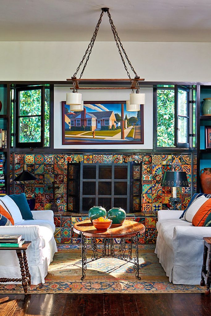 27 Easy Fireplace Decorating Ideas That’ll Look Stylish All Year Long