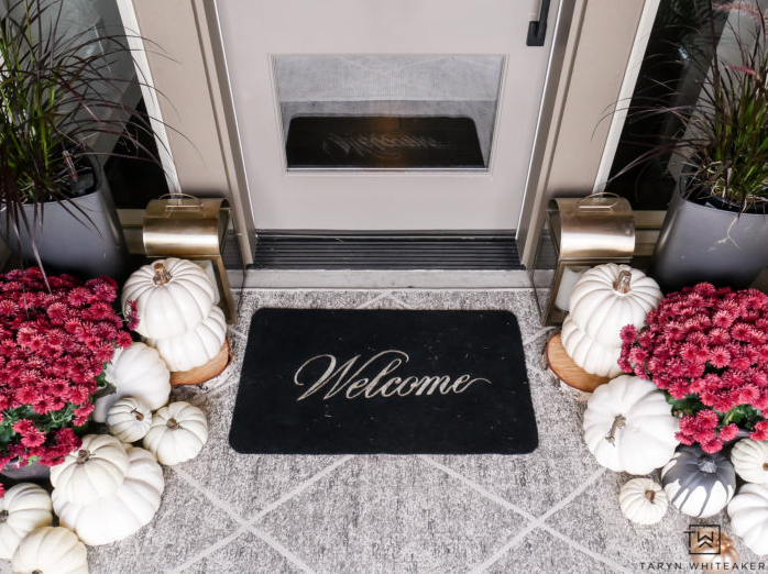 10+ Beautiful Fall Porch Decor Ideas You Will Want To Try