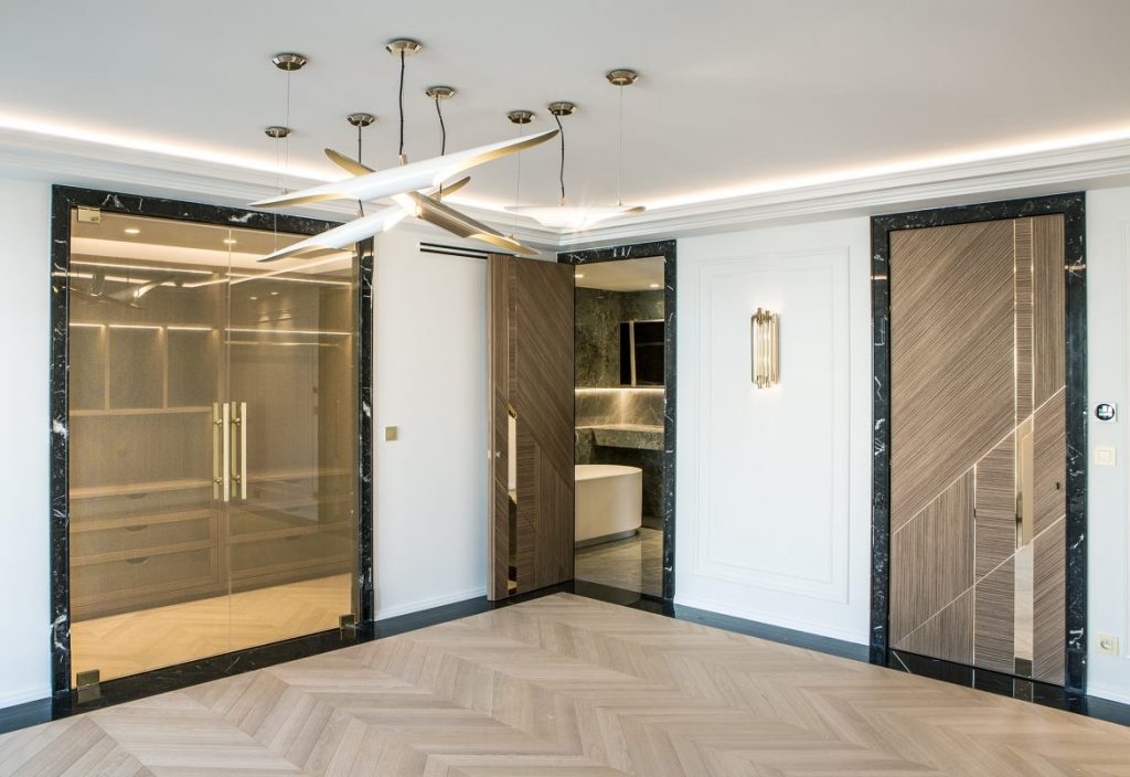 6 Impressive Hallway Designs For Any Mid-Century & Luxury Lover