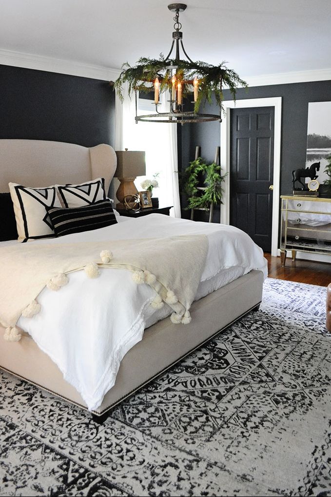 The Exclusive Mid-Century Club: 10+ Cozy Christmas Bedroom Ideas You’ll Love Waking Up To