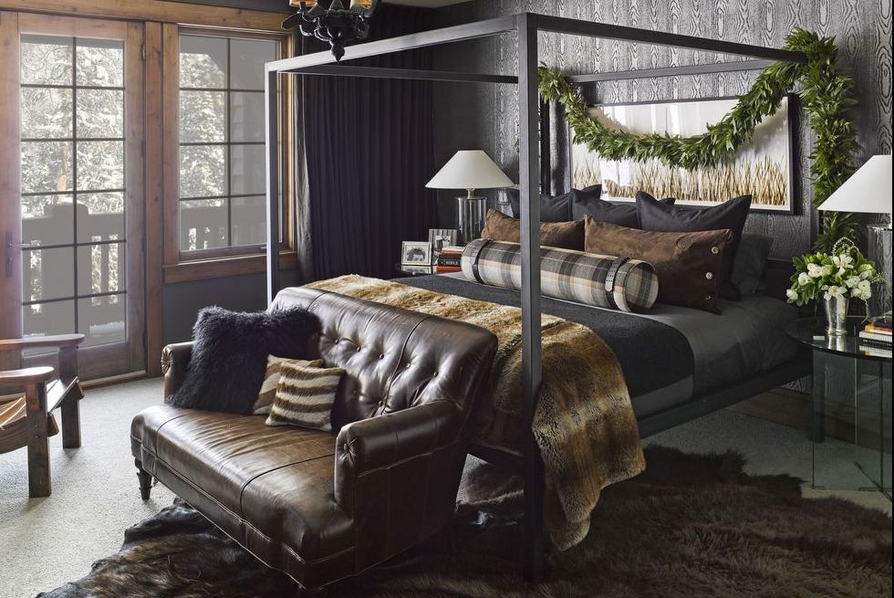 The Exclusive Mid-Century Club: 10+ Cozy Christmas Bedroom Ideas You’ll Love Waking Up To