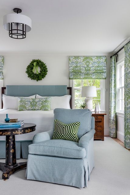 The Exclusive Mid-Century Club: 10+ Cozy Christmas Bedroom Ideas You’ll Love Waking Up To
